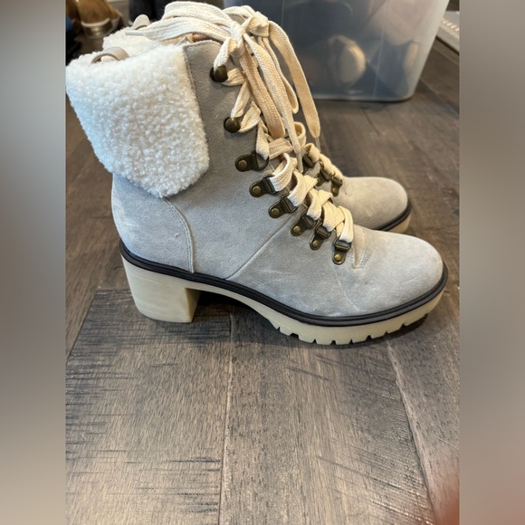 Shearling Lace Up Boot - Picture 5 of 5